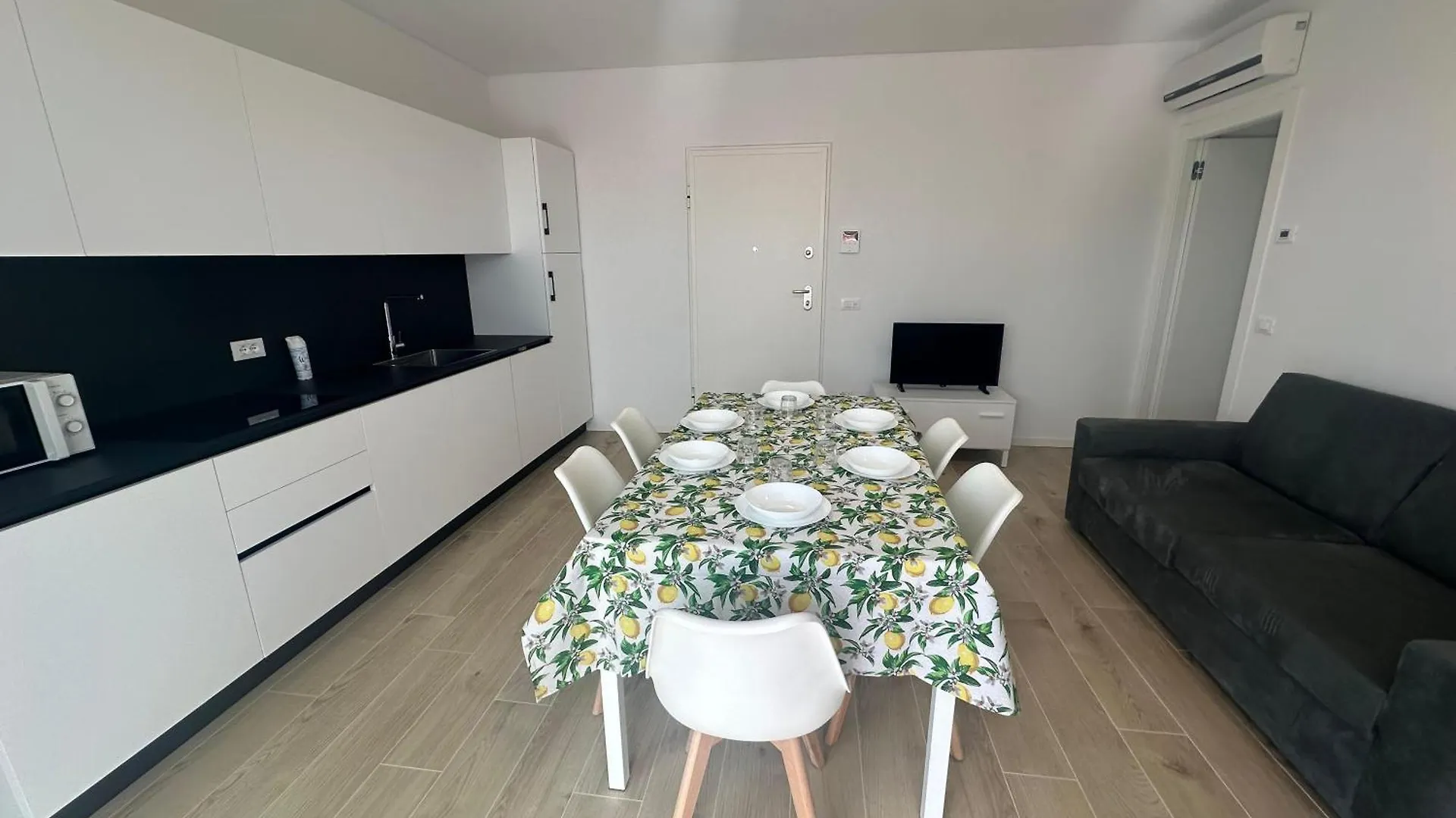 Residence Katy Beachside Apartments 2025 - Agenzia Cocal 카오를레